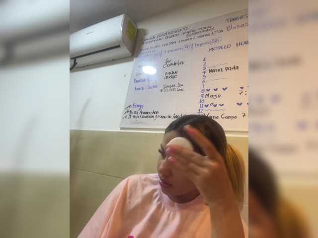MeganRosse1 live cam on BongaCams
