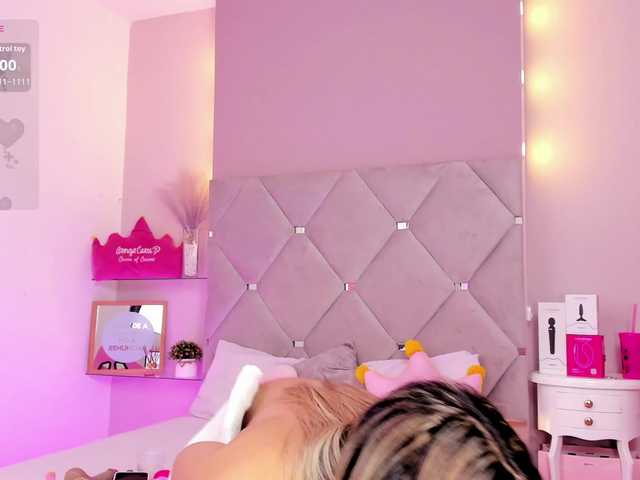 MeganRosse1 live cam on BongaCams
