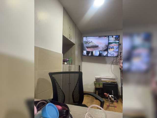 MeganRosse1 live cam on BongaCams