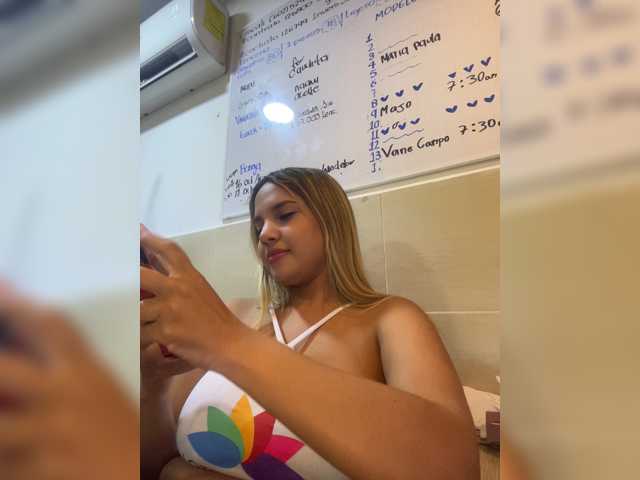 MeganRosse1 live cam on BongaCams