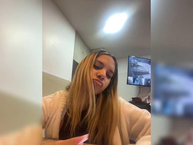 MeganRosse live cam preview