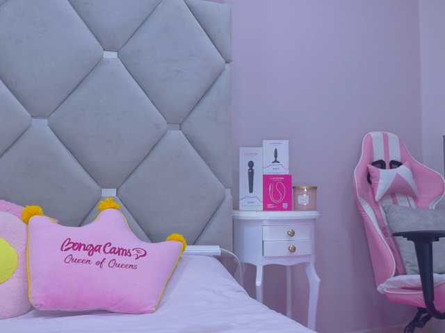MeganRosse1, live now on BongaCams