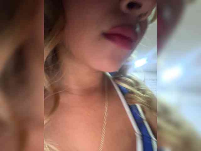 MeganRosse webcam