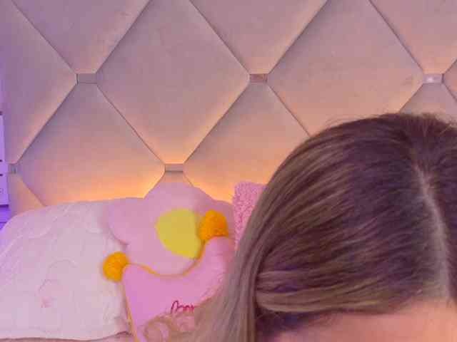 MeganRosse webcam