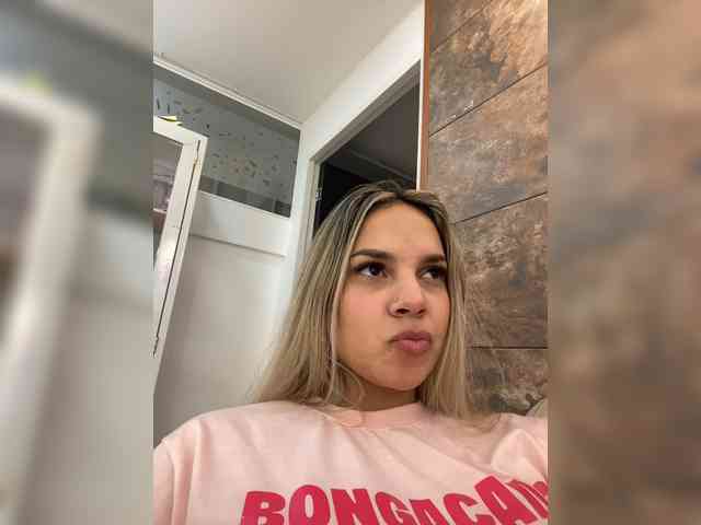 Modèle: MeganRosse