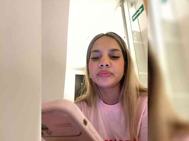 MeganRosse webcam