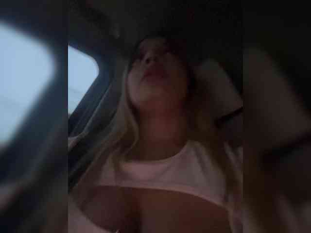 MeganRosse webcam