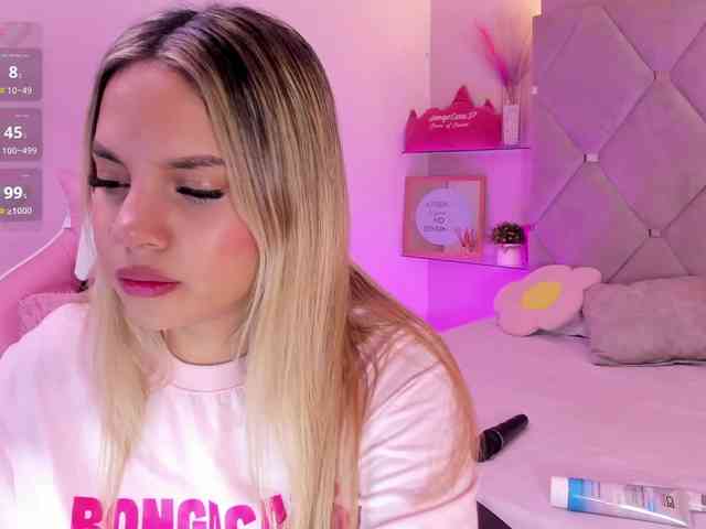 MeganRosse webcam