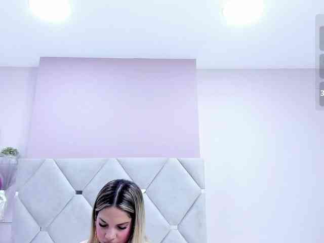 MeganRosse webcam