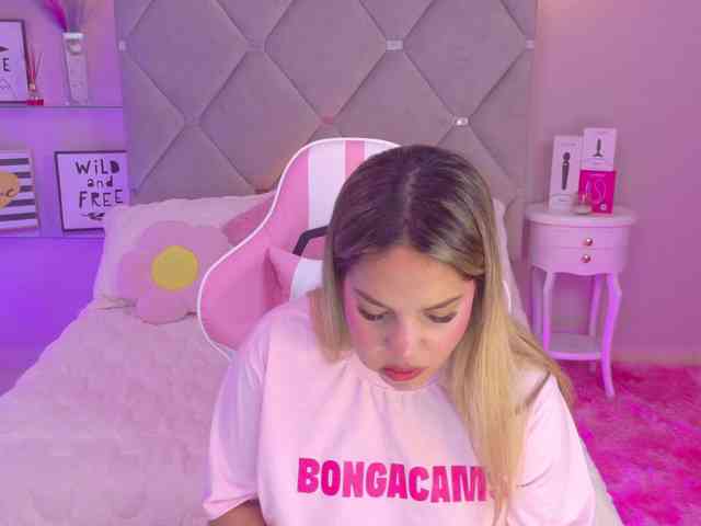 MeganRosse webcam