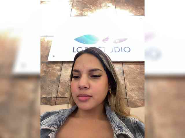 MeganRosse webcam