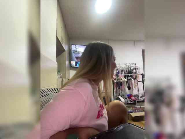 MeganRosse webcam