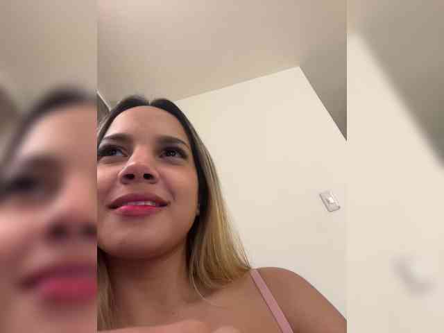 MeganRosse webcam