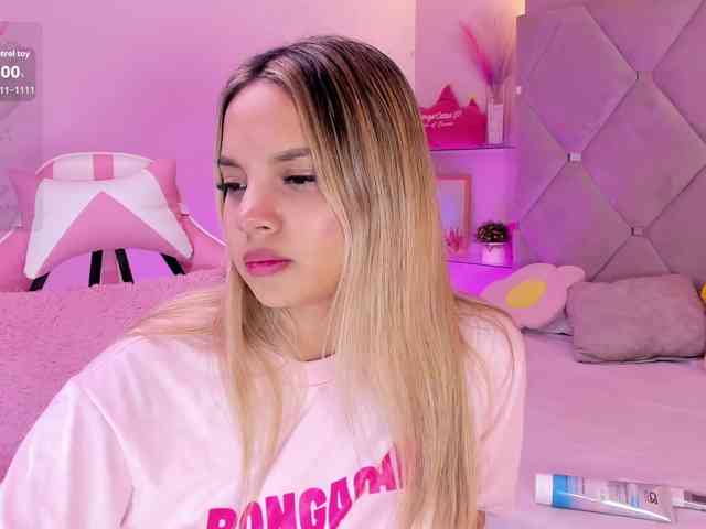 MeganRosse webcam