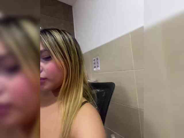 MeganRosse webcam