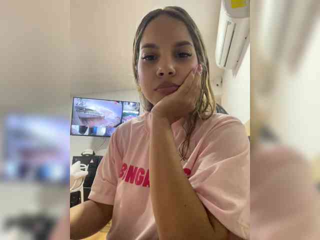 meganrosse's live room
