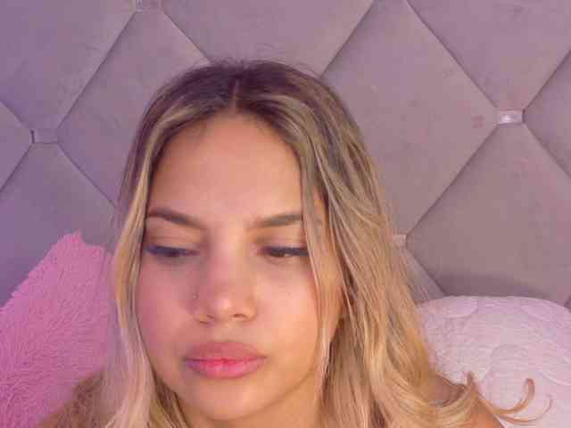 MeganRosse webcam