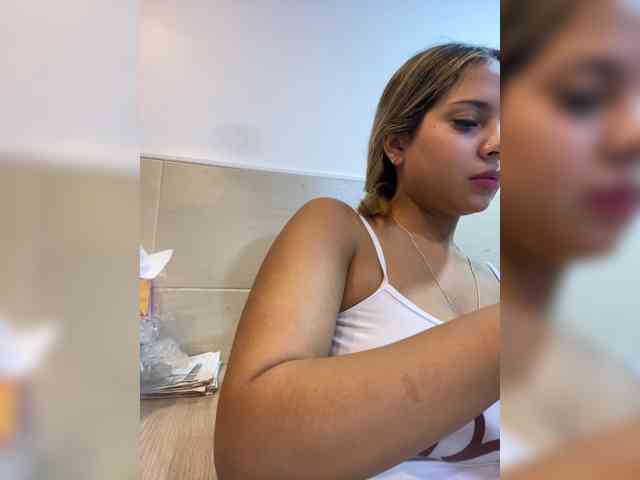 MeganRosse webcam