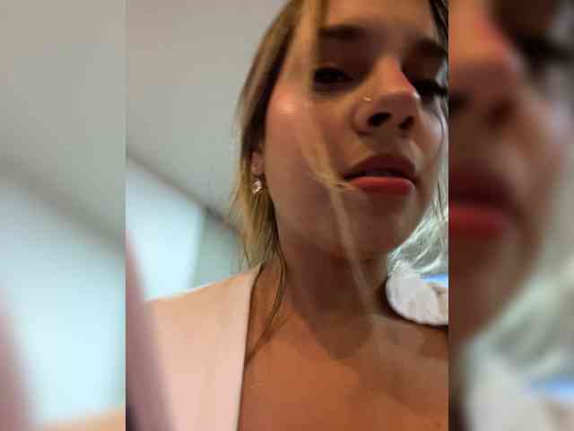 MeganRosse webcam