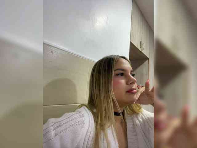 MeganRosse webcam