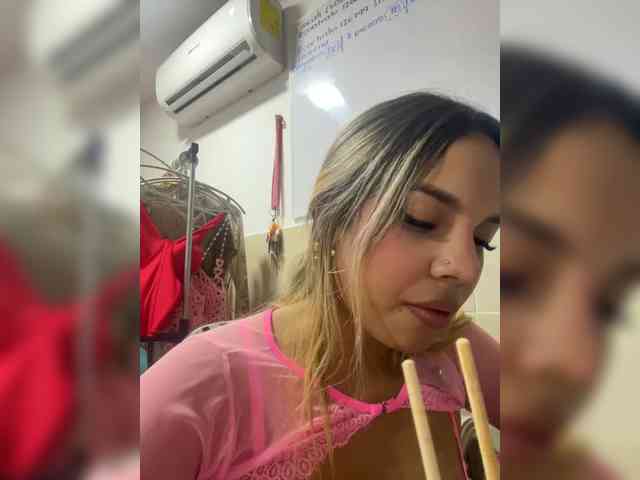 MeganRosse webcam