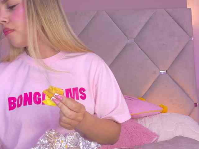 MeganRosse webcam