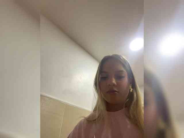 MeganRosse webcam