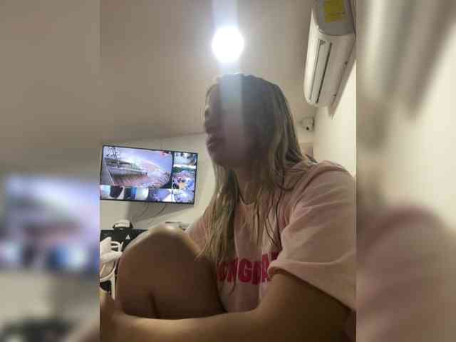 MeganRosse webcam