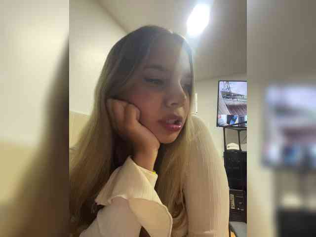 MeganRosse webcam