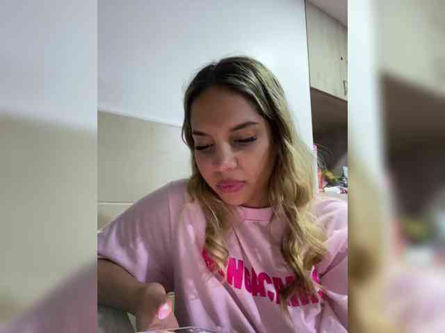 MeganRosse webcam