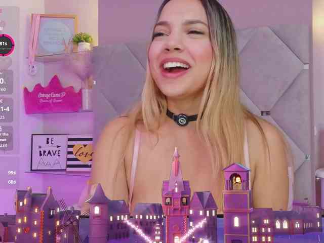MeganRosse webcam