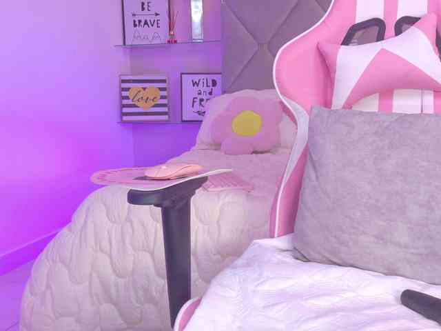 MeganRosse webcam