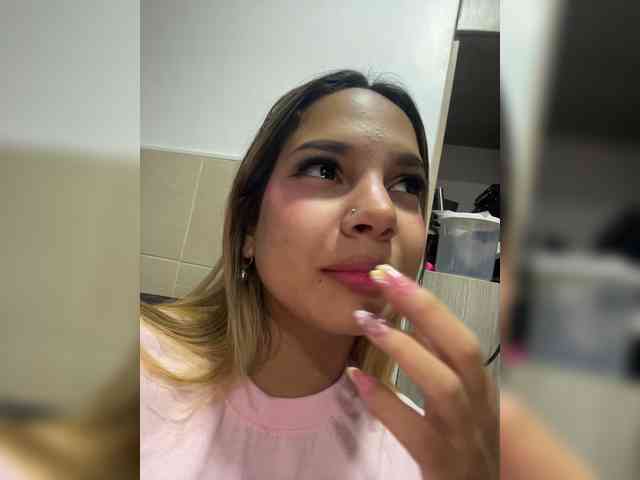 MeganRosse webcam