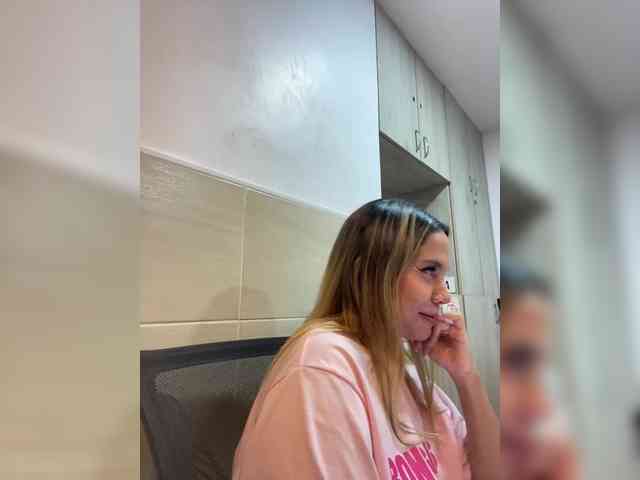 MeganRosse webcam