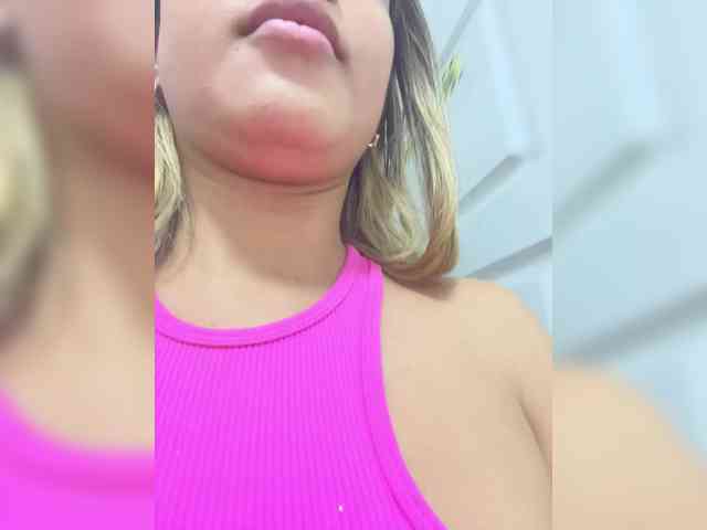 MeganRosse webcam