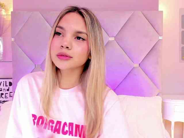 MeganRosse webcam