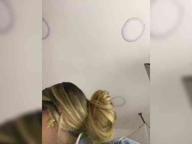 MeganRosse webcam