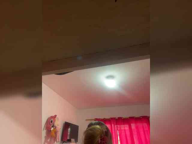 MeganRosse webcam