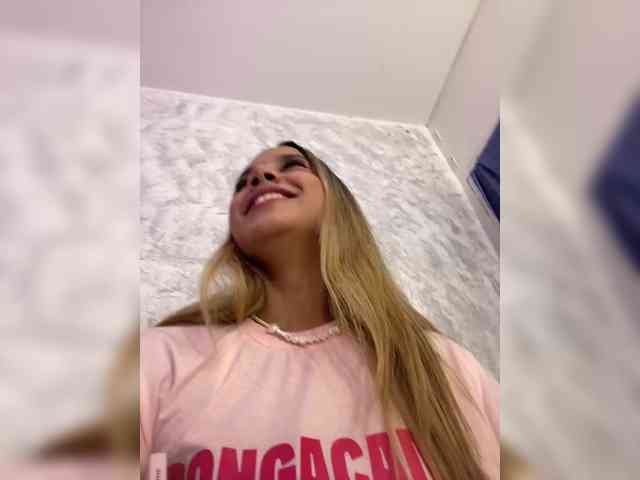 MeganRosse webcam