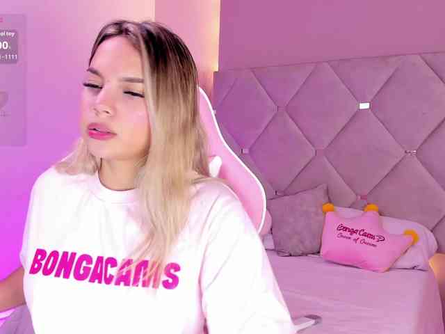 MeganRosse webcam