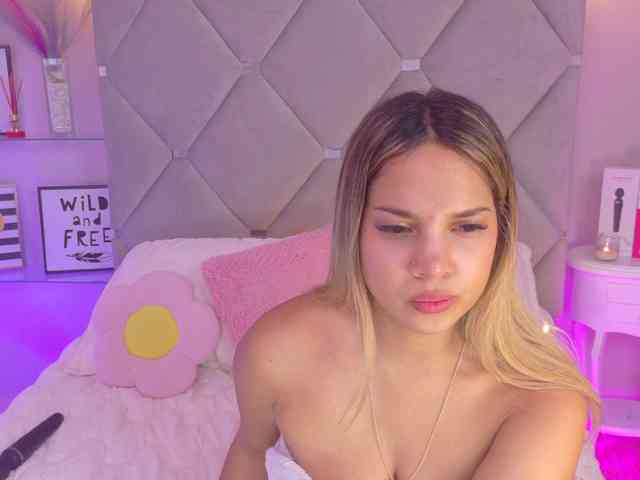 MeganRosse webcam