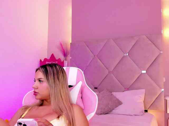 MeganRosse webcam
