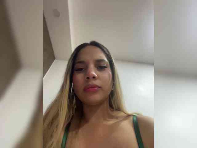 MeganRosse webcam
