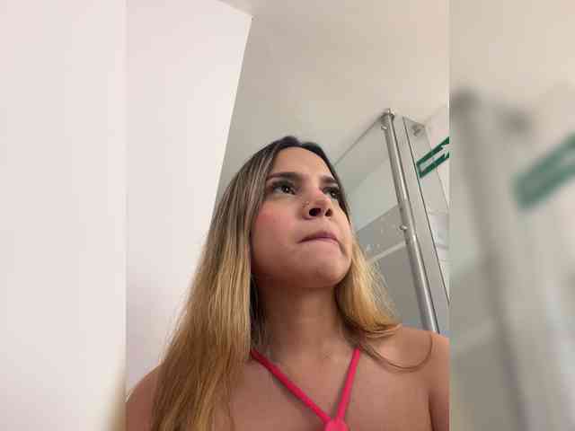 MeganRosse webcam
