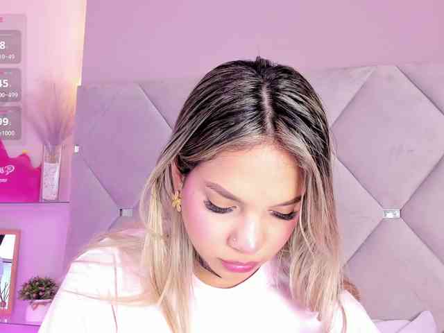 MeganRosse webcam