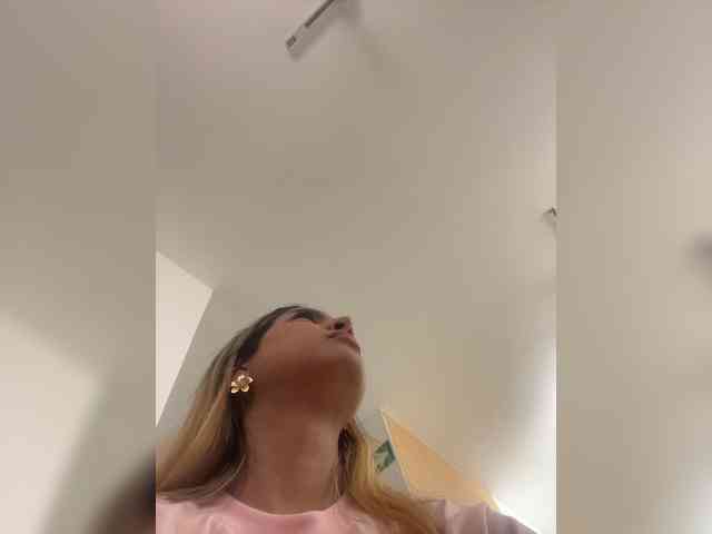 MeganRosse webcam