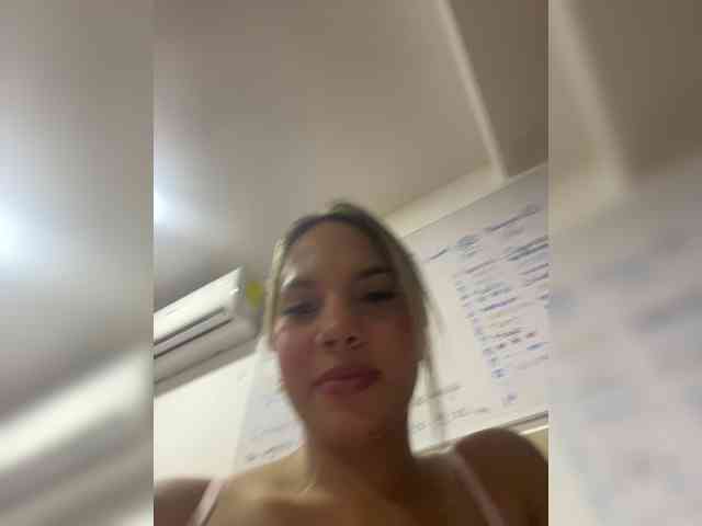 Modèle: MeganRosse