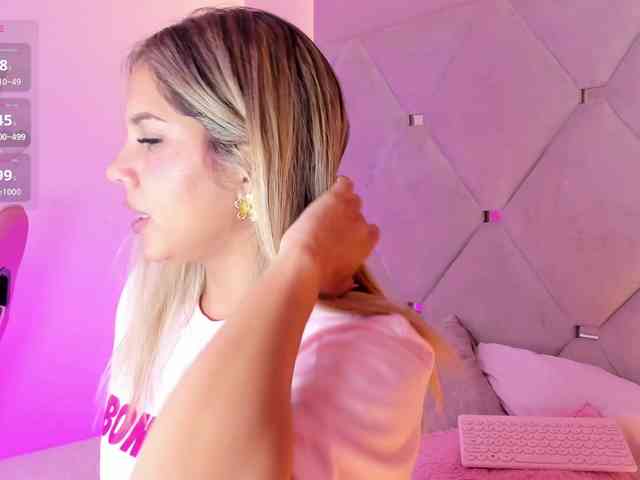 MeganRosse webcam
