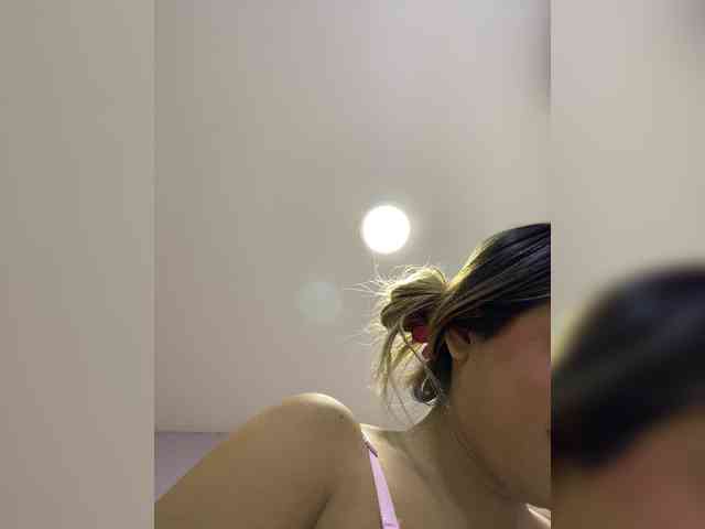 MeganRosse webcam