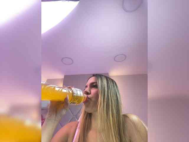 MeganRosse webcam